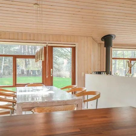 Holiday home 4 Bedroom Gorgeous In Ebeltoft Oksenmolle