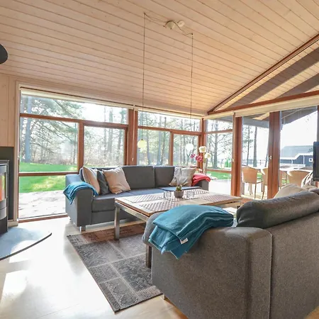 Holiday home 4 Bedroom Gorgeous In Ebeltoft *
