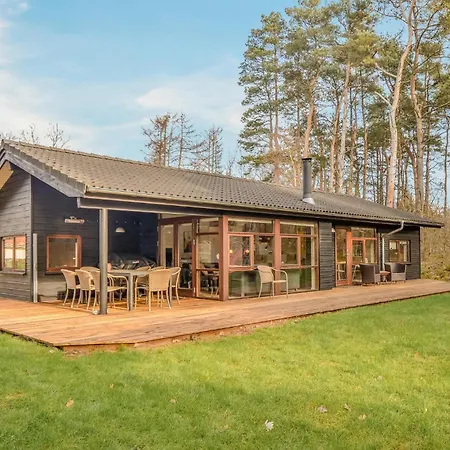 Holiday home 4 Bedroom Gorgeous In Ebeltoft